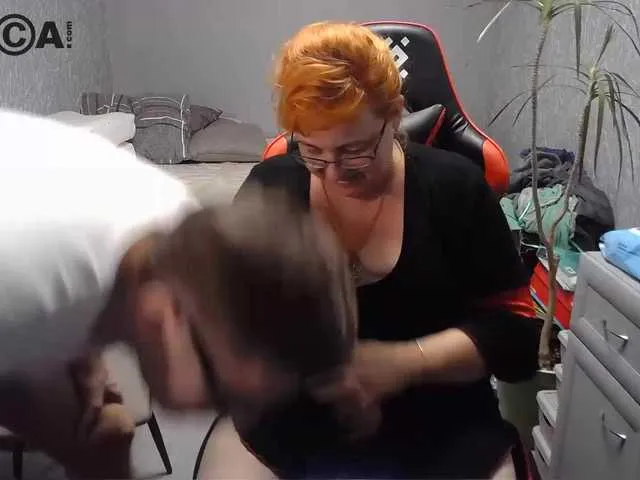 Live sex webcam photo for JoAndNeighbour #276817181