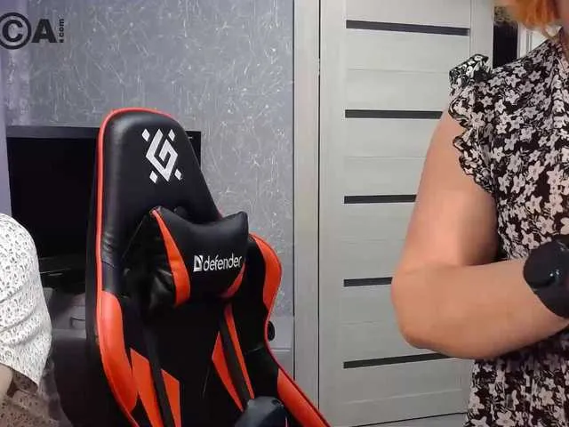 Live sex webcam photo for JoAndNeighbour #277229629