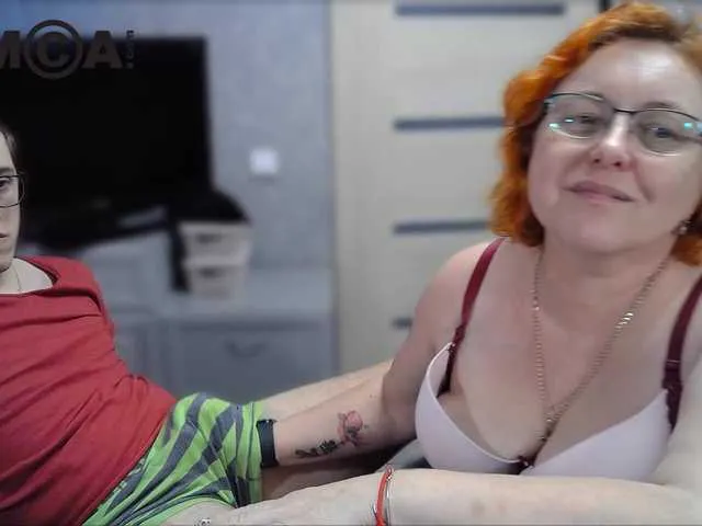 Live sex webcam photo for JoAndNeighbour #277347203