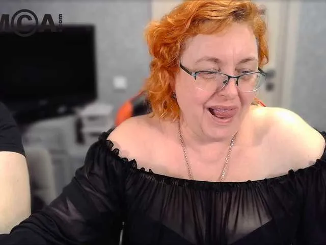 Live sex webcam photo for JoAndNeighbour #277389953