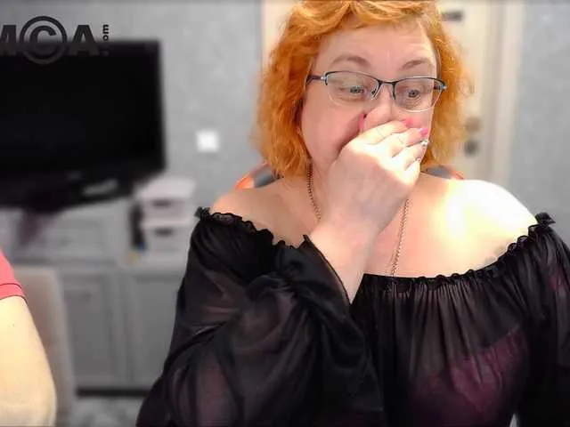 Live sex webcam photo for JoAndNeighbour #277438197