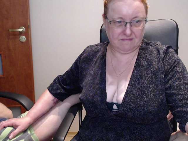 Live sex webcam photo for JoAndNeighbour #290453506