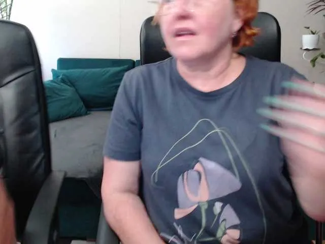 Live sex webcam photo for JoAndNeighbour #291745144