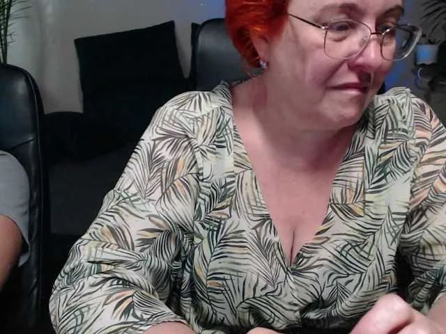 Live sex webcam photo for JoAndNeighbour #291838125