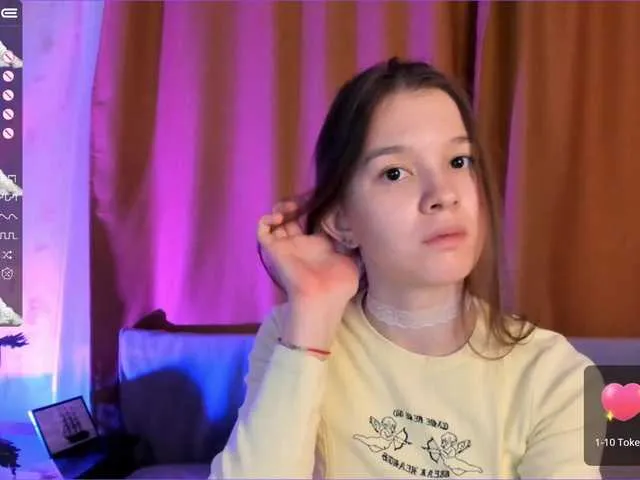 Live sex webcam photo for JoanBennette #274611974