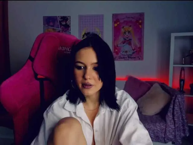 Live sex webcam photo for JoaneMoris #271741546