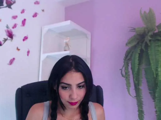 Live sex webcam photo for Joebruce #271893349