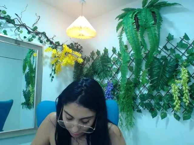 Live sex webcam photo for Joebruce #271987275