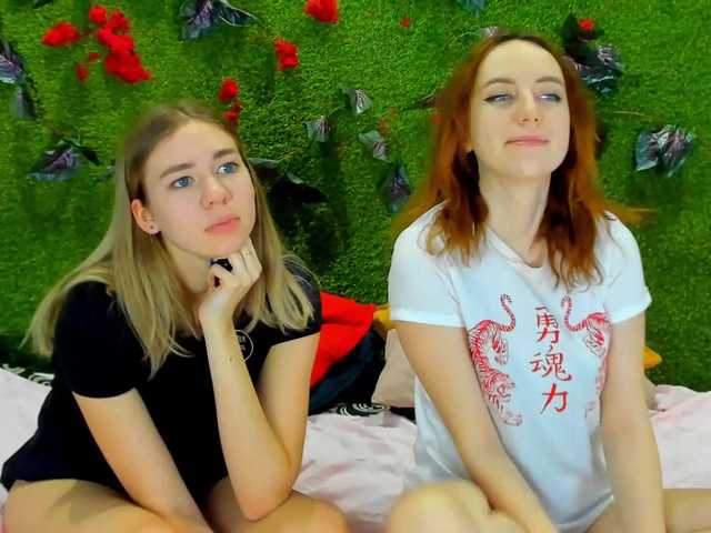 Live sex webcam photo for JoellyELodia #271767923