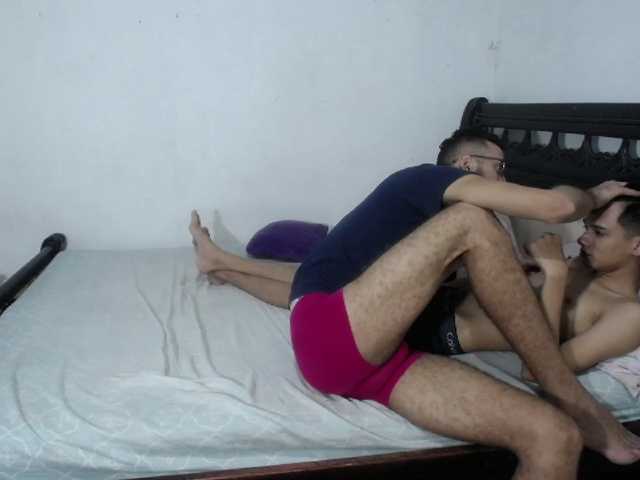Live sex webcam photo for JohanLouis #274063882