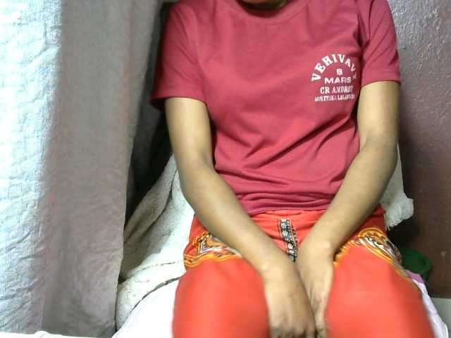 Live sex webcam photo for Johannesexy #274650338