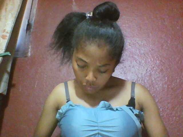 Live sex webcam photo for Johannesexy #277394292