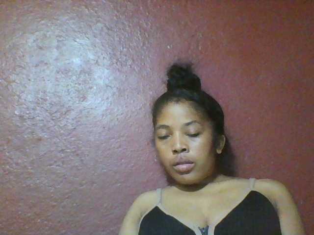 Live sex webcam photo for Johannesexy #277414041