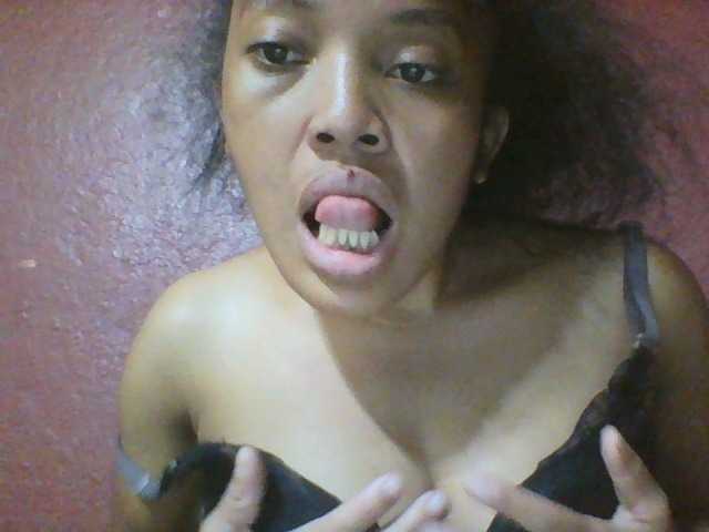 Live sex webcam photo for Johannesexy #277453018