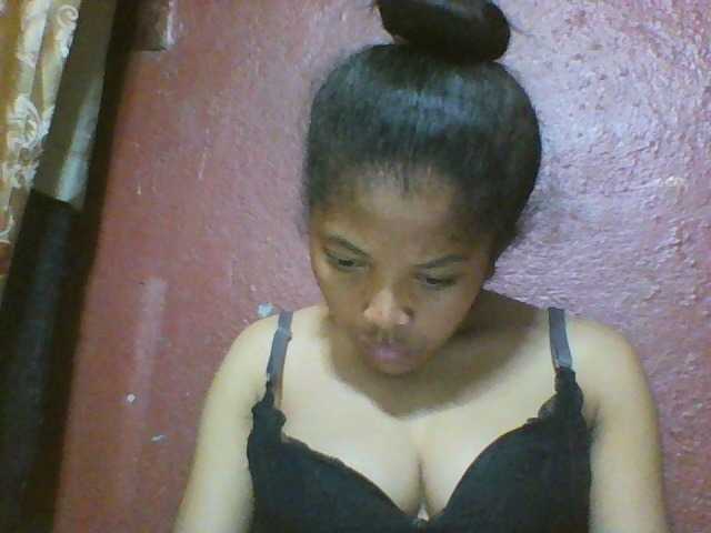 Live sex webcam photo for Johannesexy #277745212