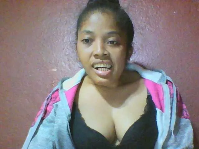 Live sex webcam photo for Johannesexy #277925852