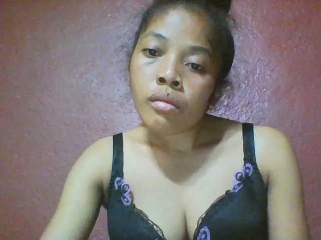 Live sex webcam photo for Johannesexy #277932578