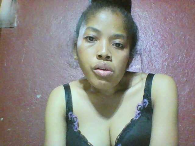 Live sex webcam photo for Johannesexy #278113482