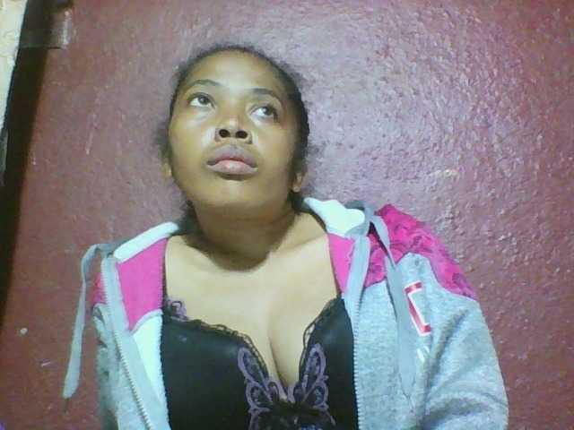 Live sex webcam photo for Johannesexy #278278357