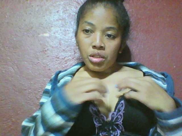 Live sex webcam photo for Johannesexy #288672346