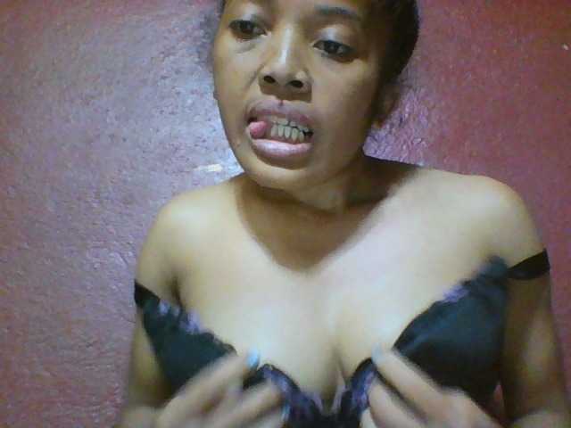 Live sex webcam photo for Johannesexy #288692593