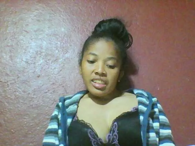 Live sex webcam photo for Johannesexy #288771740