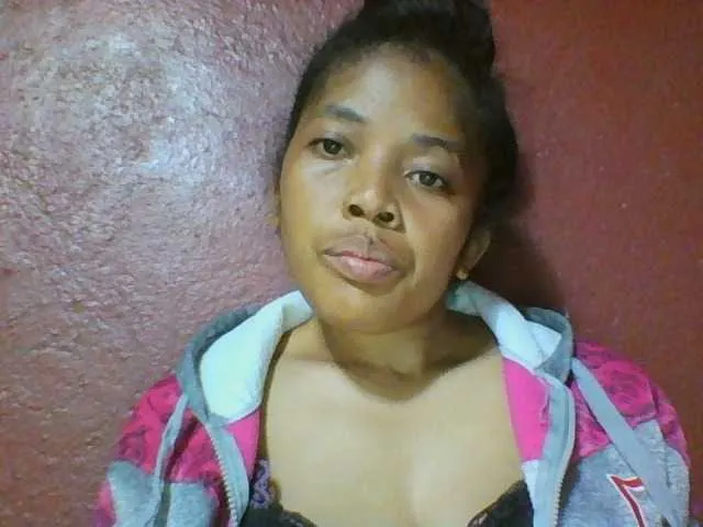 Live sex webcam photo for Johannesexy #289092900