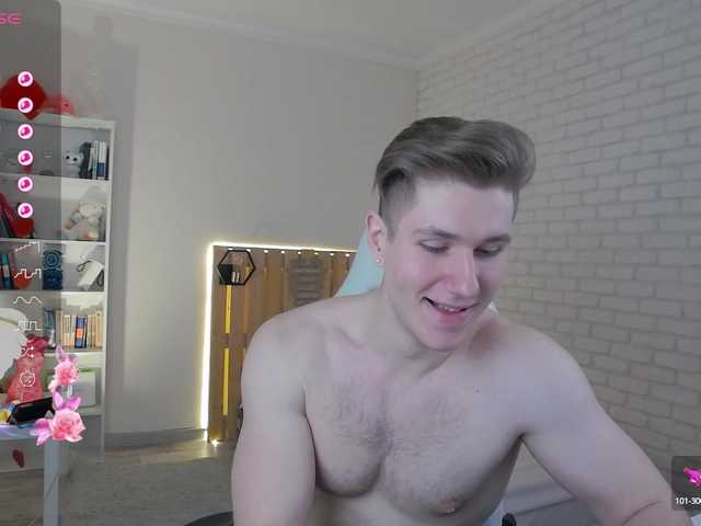 Live sex webcam photo for John-Harris #277785745