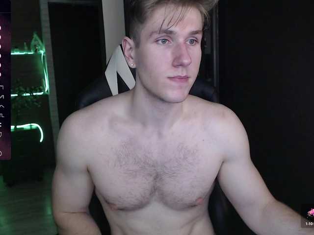 Live sex webcam photo for John-Harris #277967017