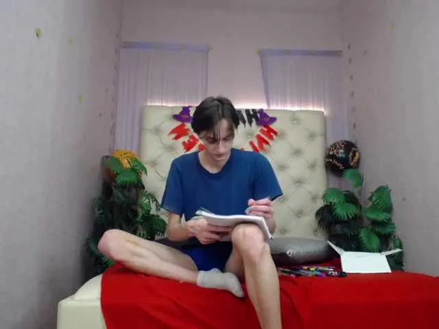 Live sex webcam photo for John-Mellow #276616887