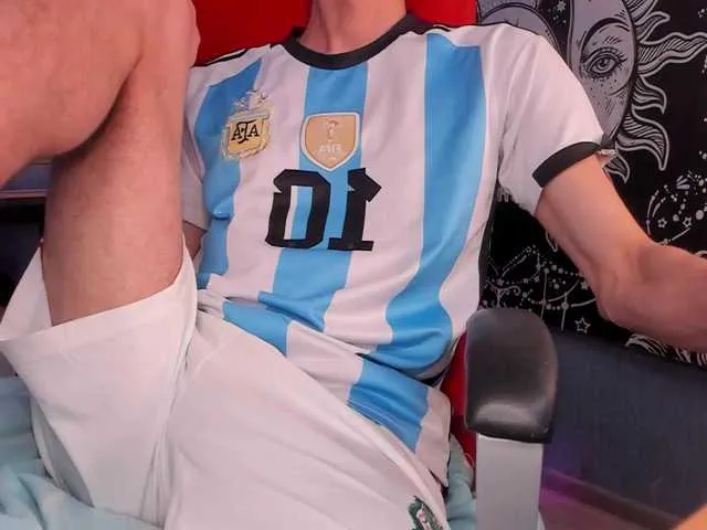 Live sex webcam photo for John-Mellow #289781856