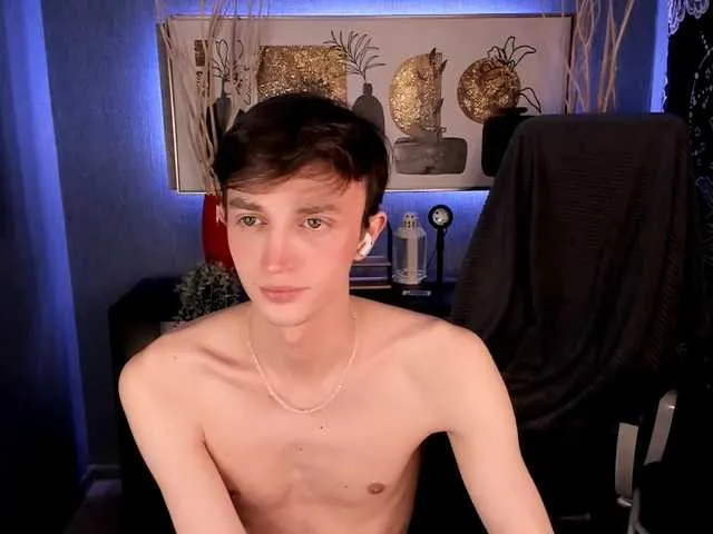 Live sex webcam photo for John-Mellow #290737068