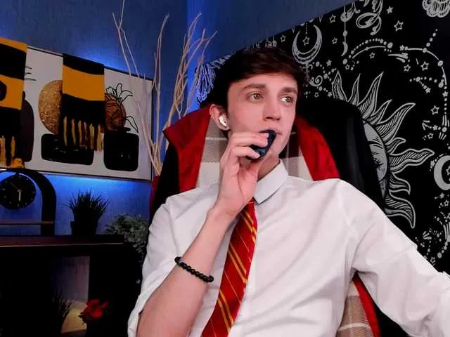 Live sex webcam photo for John-Mellow #290850930