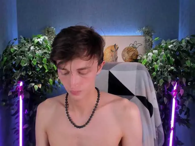 Live sex webcam photo for John-Mellow #291717955