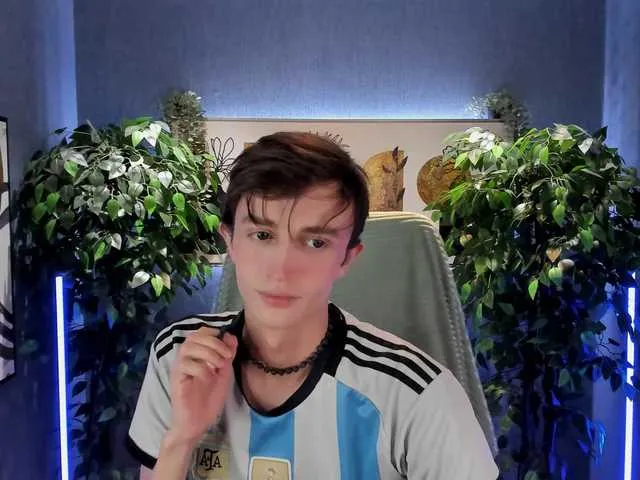 Live sex webcam photo for John-Mellow #291748635