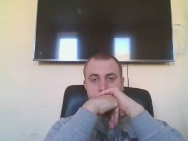 Live sex webcam photo for JohnOre #273242151