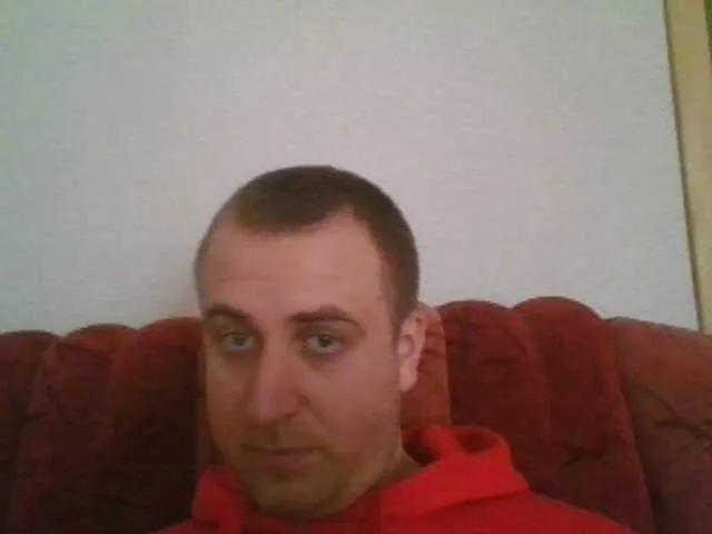 Live sex webcam photo for JohnOre #273369317