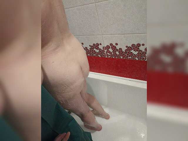 Live sex webcam photo for Johnbuddy #277518444