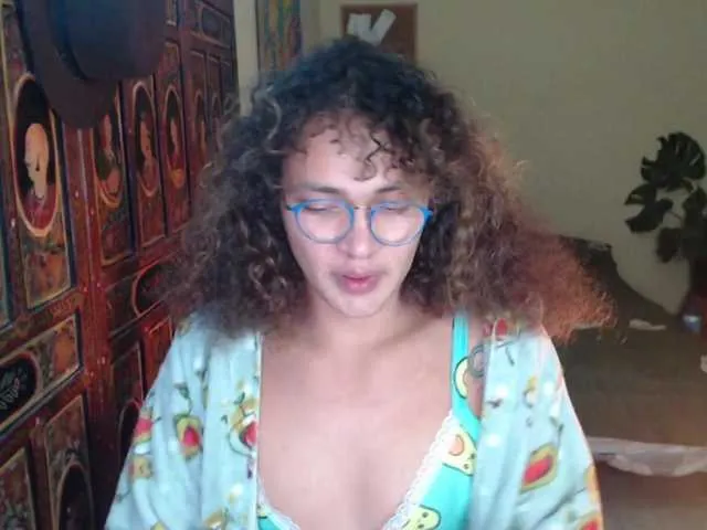 Live sex webcam photo for JohndaSissy #276951070