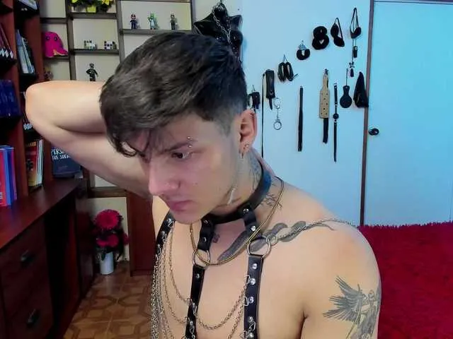Live sex webcam photo for JohnyMulticum #276053783