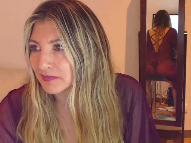 Live sex webcam photo for Jolie-Mature #277168916