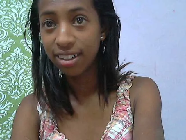 Live sex webcam photo for Jolieculmetisse #275618491