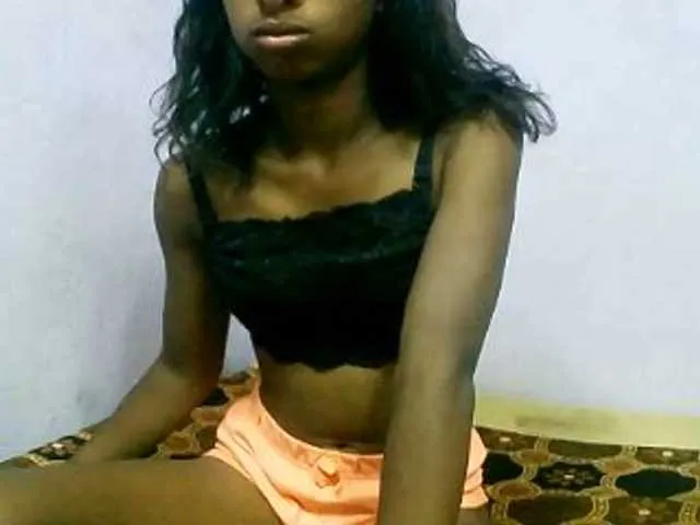 Live sex webcam photo for Jolieculmetisse #276669460