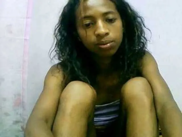 Live sex webcam photo for Jolieculmetisse #276711366