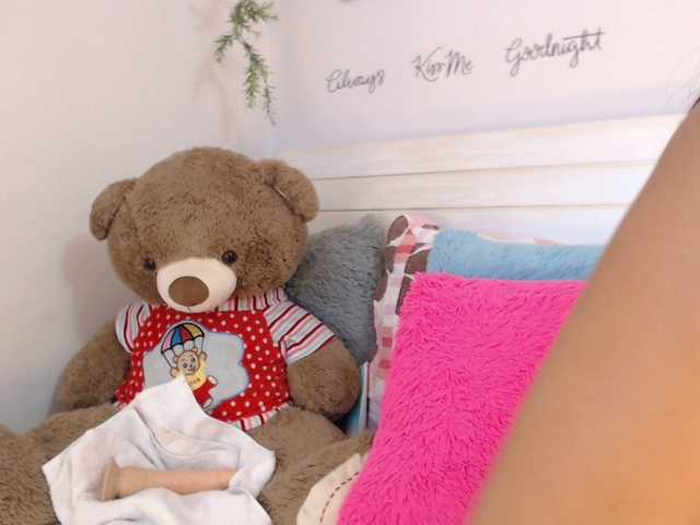 Live sex webcam photo for Joliet2 #291369705