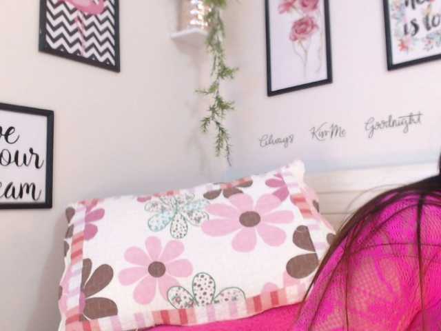 Live sex webcam photo for Joliet2 #292086740