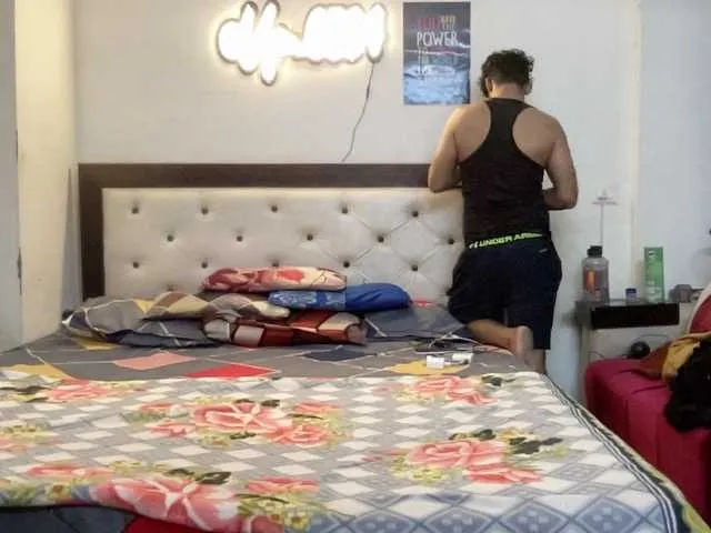 Live sex webcam photo for JonathanDoe #276857804