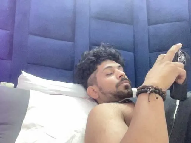 Live sex webcam photo for JonathanDoe #277988883