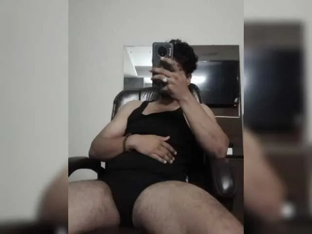 Live sex webcam photo for JonathanDoe #288424403