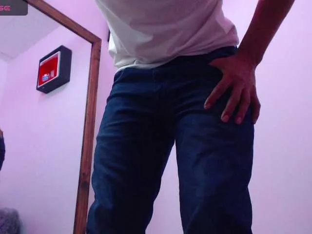 Live sex webcam photo for Jony513 #276180922